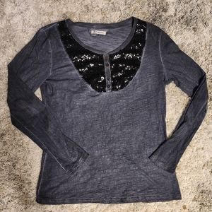 Paparazzi size medium sequin henley top